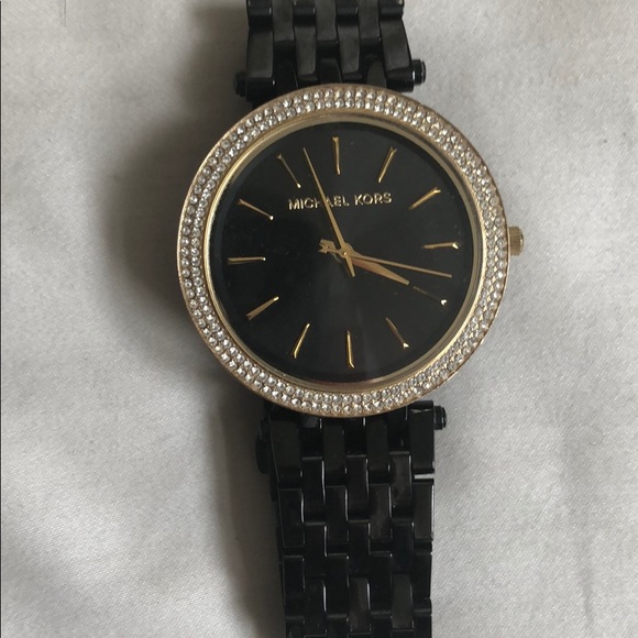 Michael Kors watch - Picture 3 of 4